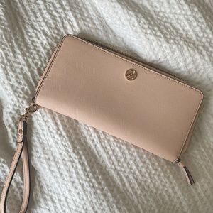 Tory Burch Robinson Zip Continental Wallet